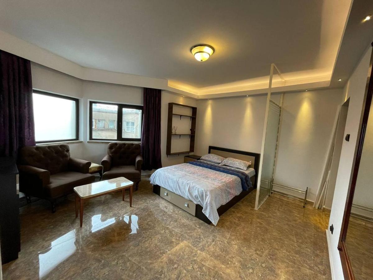 Centrul Vechi Old In Apartment Bucharest